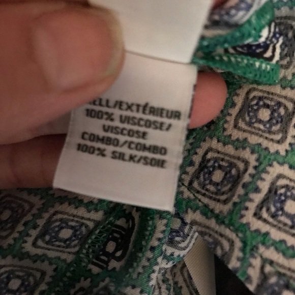 Diane Von Furstenberg DVF size 14 green & blue print silk dressy shorts - Picture 5 of 13